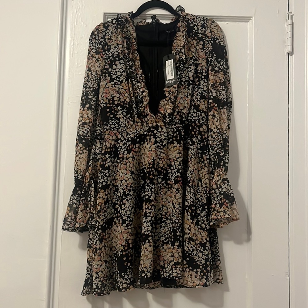 Nasty gal floral long sleeve midi v-neck dress NWT